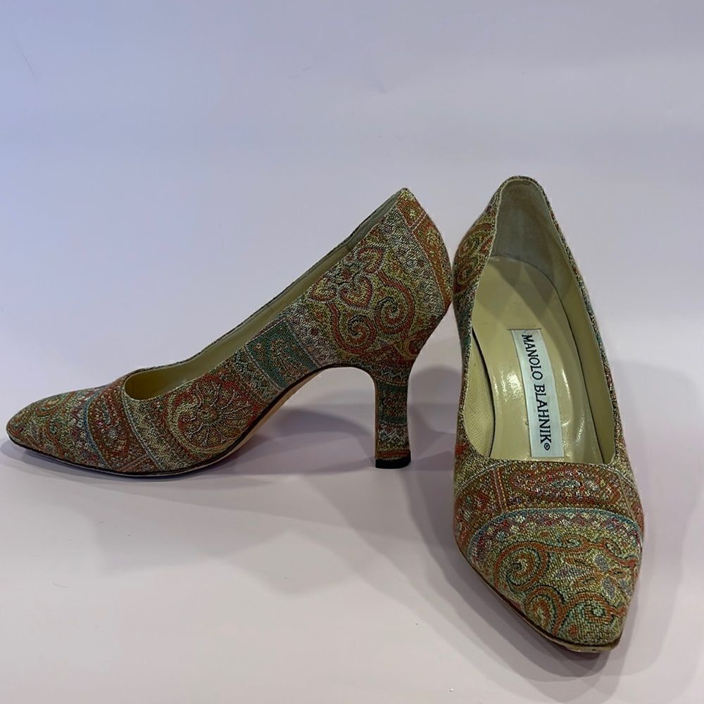 ✨HOST PICK✨Manolo Blahnik Paisley Tapestry Heel Great Used Condition Womens Euro